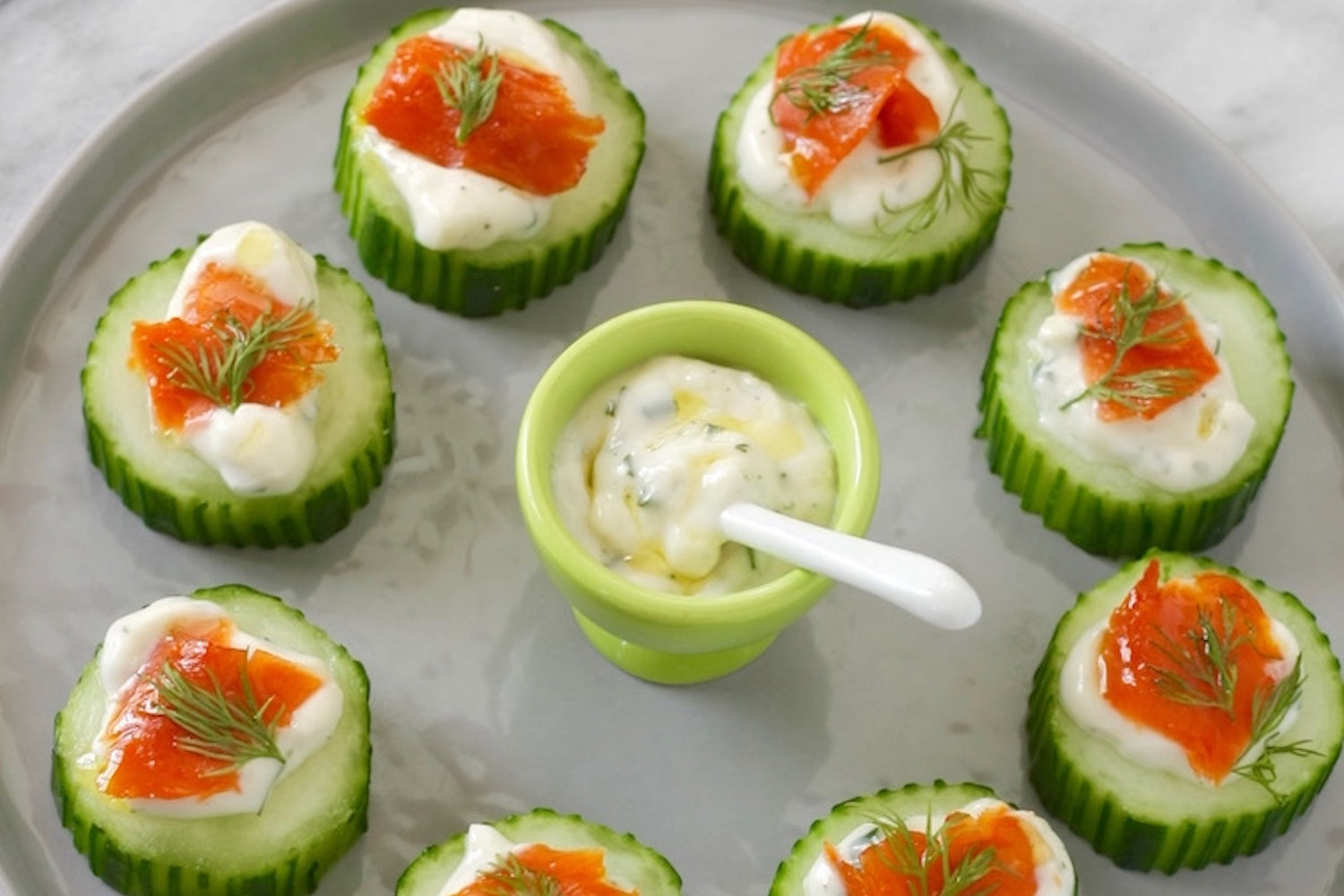 Smoked Salmon & Cucumber Bites with Cool Buttermilk Sauce