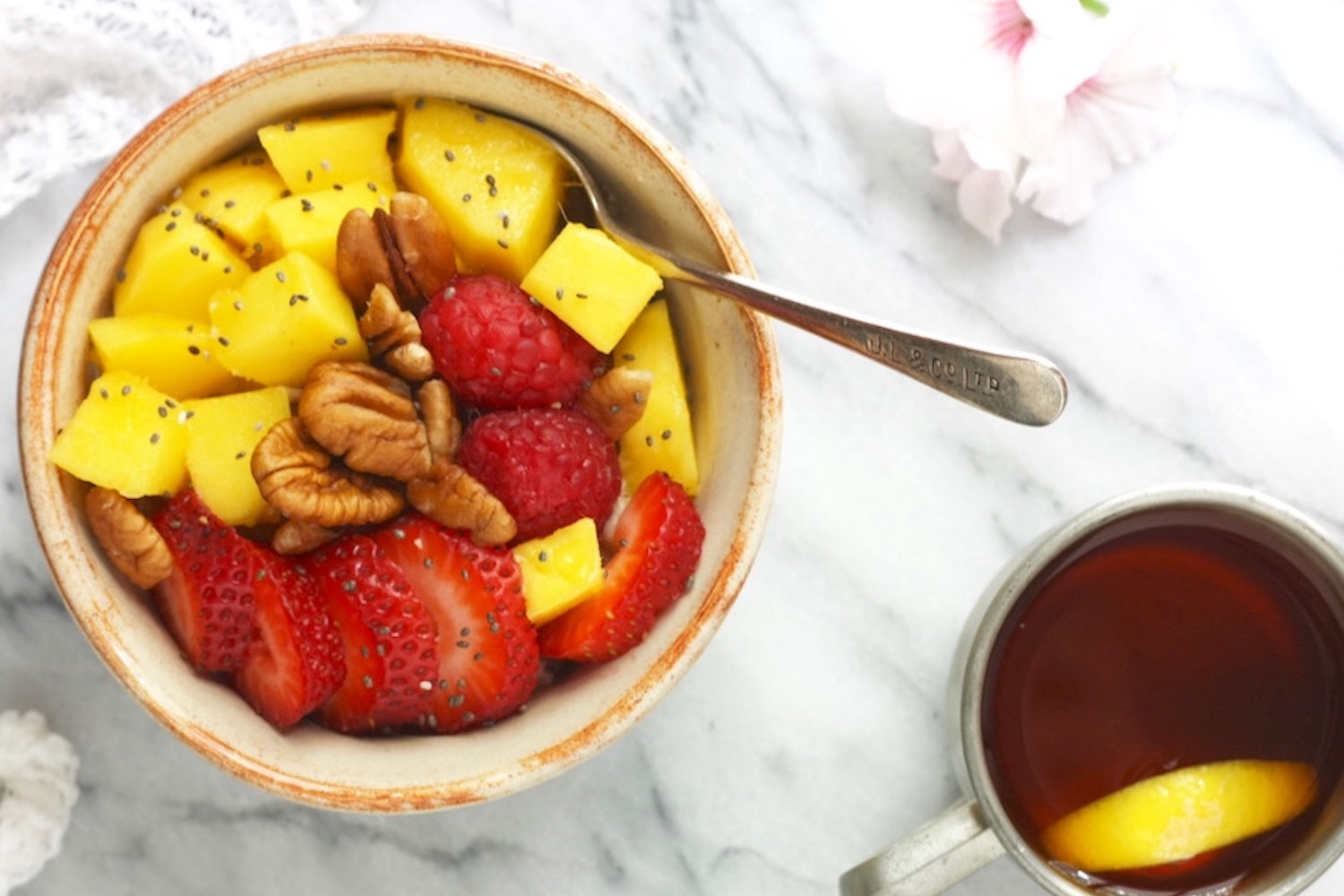 Amaranth Porridge with Mangos & Berries